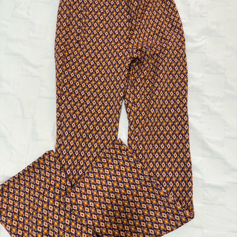 Amisu Diamond Patterned Pants in Purple and Orange